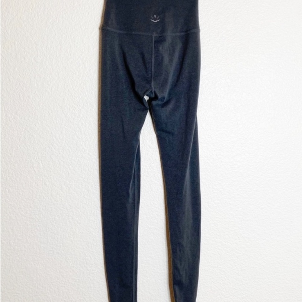 Beyond yoga leggings